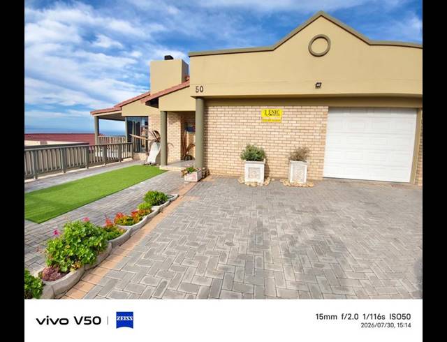 3 BEDROOM TOWNHOUSE FOR SALE IN SEEMEEU PARK